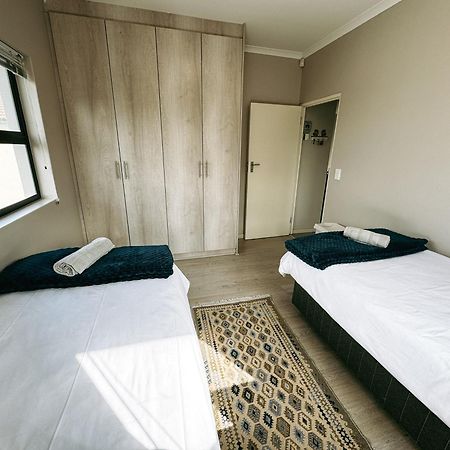 Appartamento Nemesia Court Durbanville Esterno foto