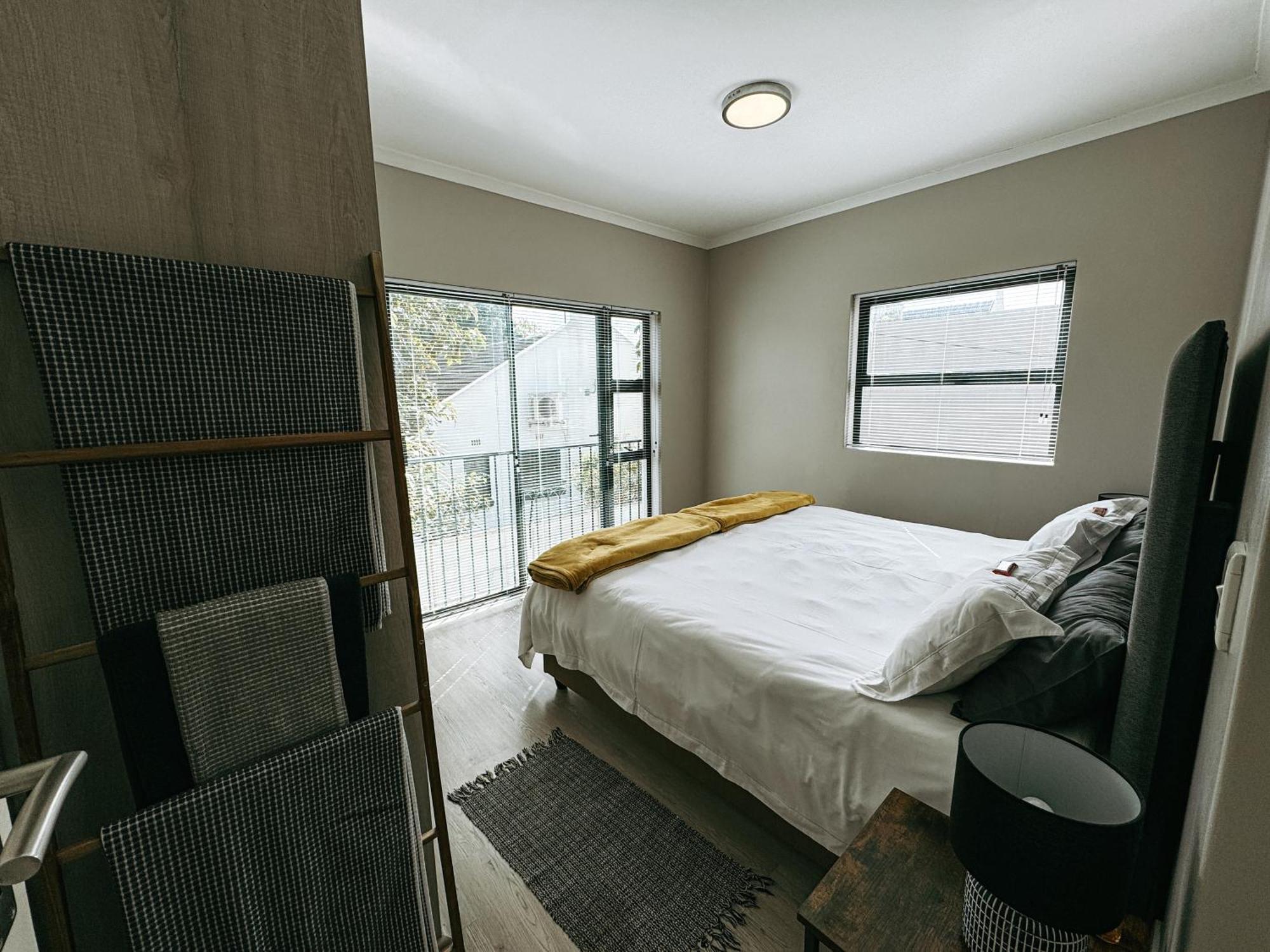 Appartamento Nemesia Court Durbanville Esterno foto