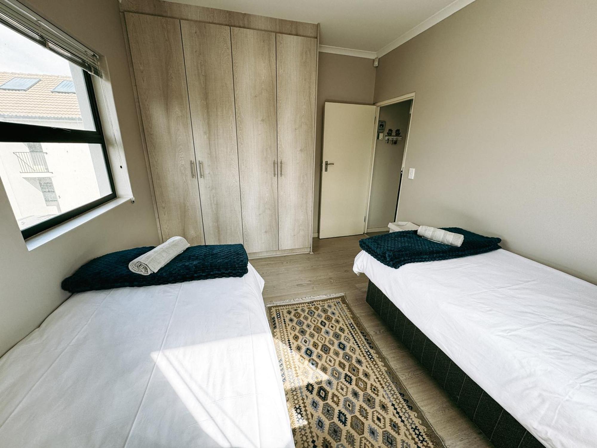Appartamento Nemesia Court Durbanville Esterno foto