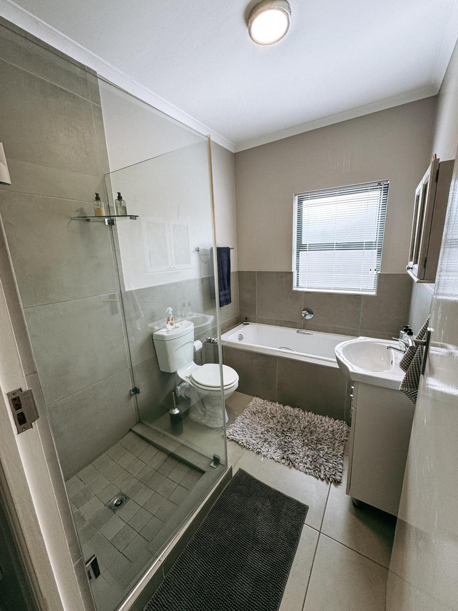 Appartamento Nemesia Court Durbanville Esterno foto