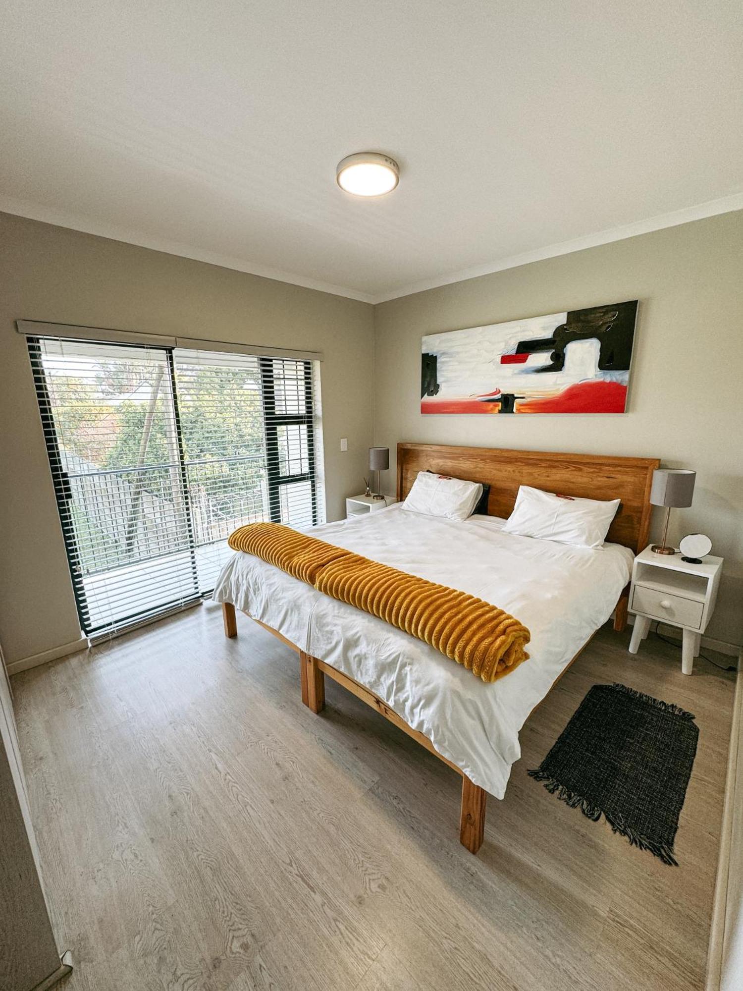 Appartamento Nemesia Court Durbanville Esterno foto