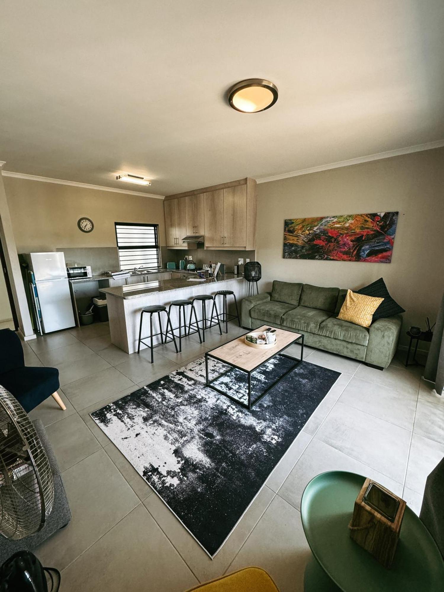 Appartamento Nemesia Court Durbanville Esterno foto