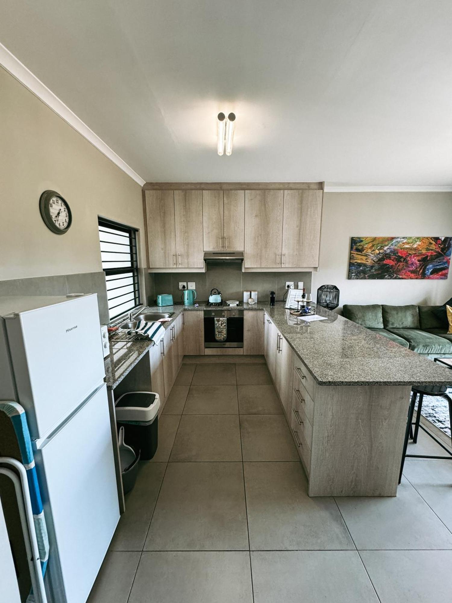 Appartamento Nemesia Court Durbanville Esterno foto
