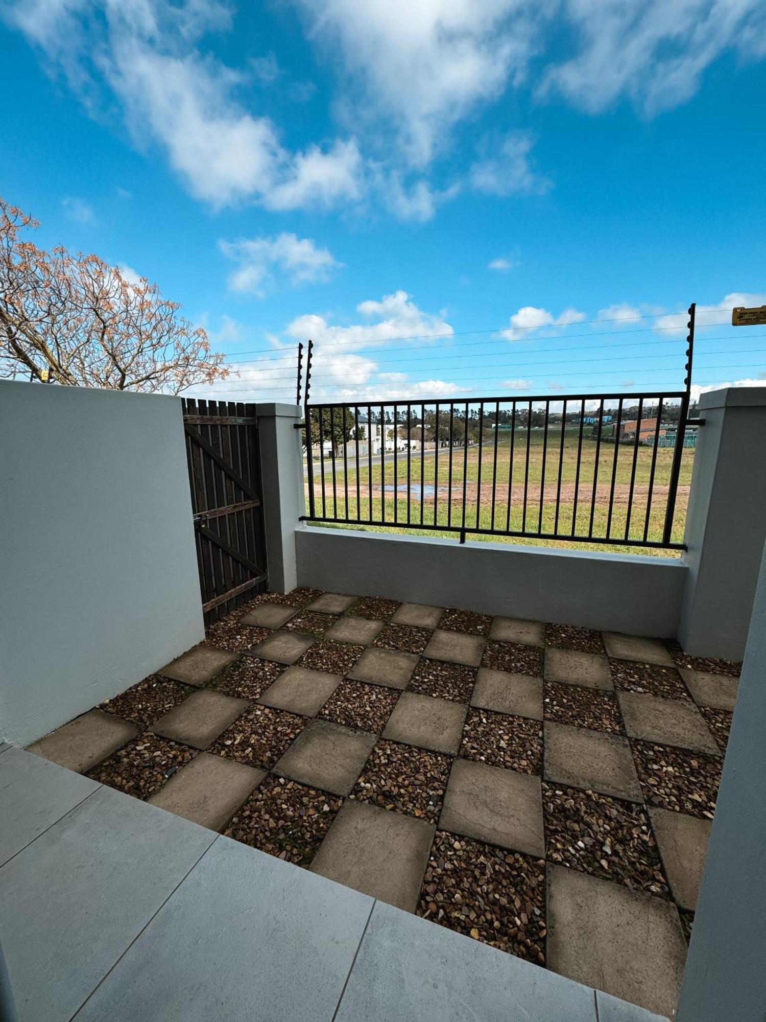 Appartamento Nemesia Court Durbanville Esterno foto